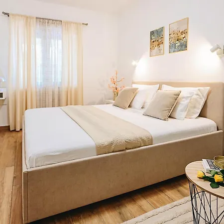 Apartment App Ana